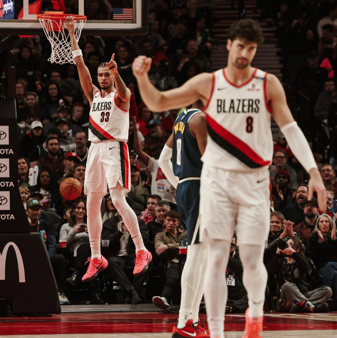 包含赛地聚焦——德甲国际比赛日热度飙升，波特兰开拓者战术微调，震撼外界，年轻球员得到机会的词条-aiyouxi